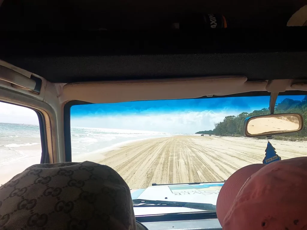 Four-wheel driving on Moreton Island