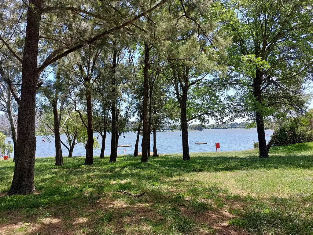 Yarralumla Beach